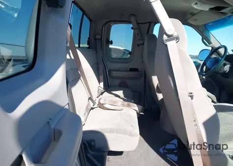 2000 Ford F-150 Lariat/Xl/Xlt from USA, damaged, VIN 1FTRX07W0YKB21155